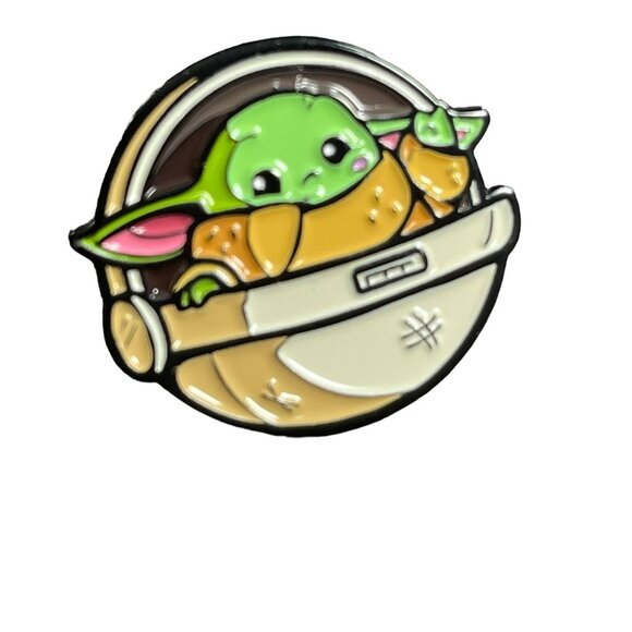 Grogu Yoda Lapel Pin Star Wars Mandalorian Enamel Pin Brooch Accessories Jewelry - Picture 1 of 4
